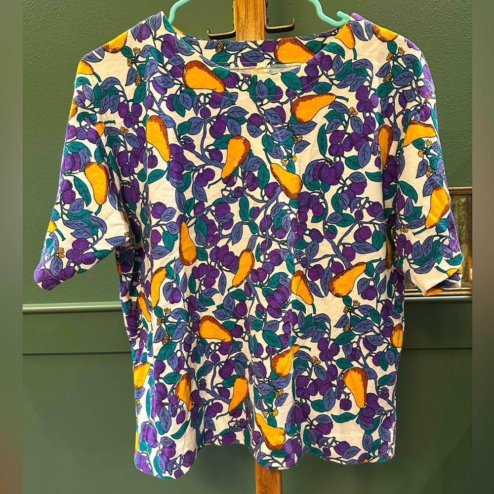 Pear and Plum Boxy Tshirt - vintage? No tags